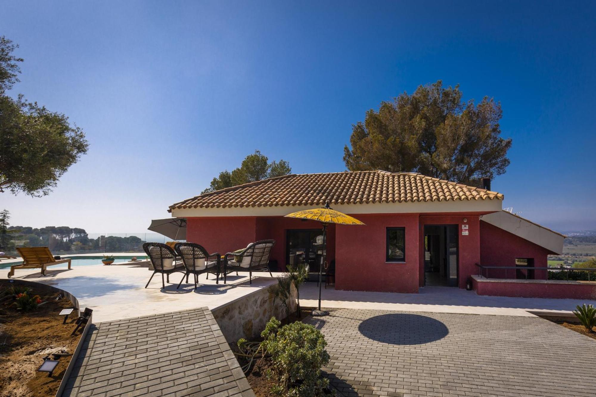 Villa Mora Only Families