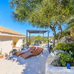 Mora Villa Only Families